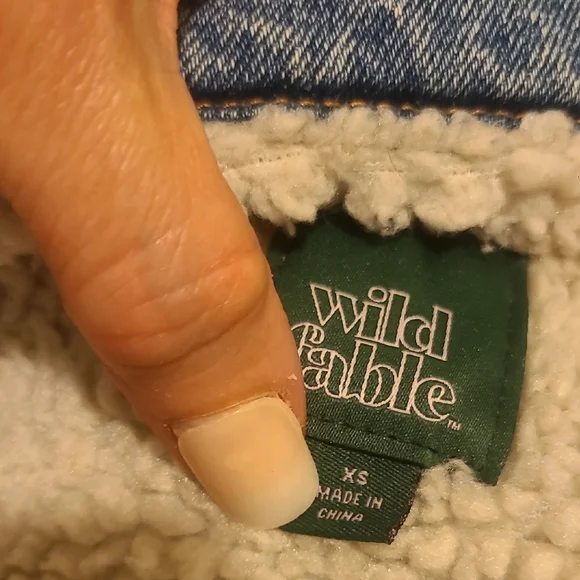 Wild Fable Sherpa Lined  Blue Denim Jacket Size XS EUC Fall Fashion Casual Basic - Picture 7 of 8